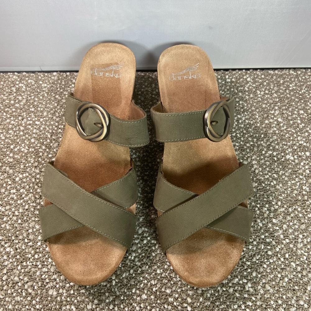 Dansko Aubree Army Green Leather Wedge Platform Sandals with Adjustable Straps.